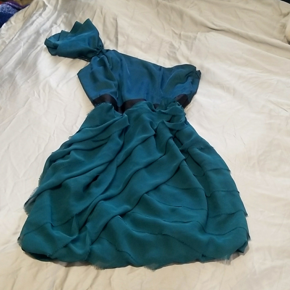 Lauren Conrad Size 10 Women's One Shoulder Ruffed Knee Dress Side Zipper Green